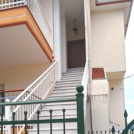 Philoanesi Apartment Neokesaria Екстериор снимка